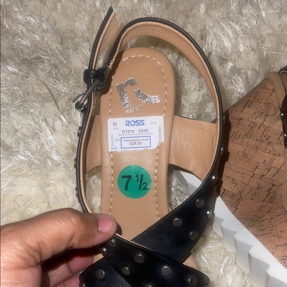 Report Black and Tan Wedge Shoes with Elegant Design - Picture 5 of 8